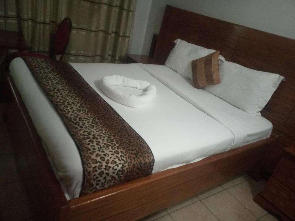 Hotel Sunrise Nairobi Ngoại thất bức ảnh